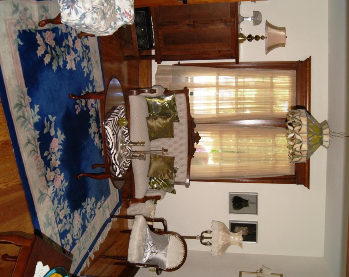Ye Olde Walkerville Bed&Breakfast Windsor Eksteriør billede