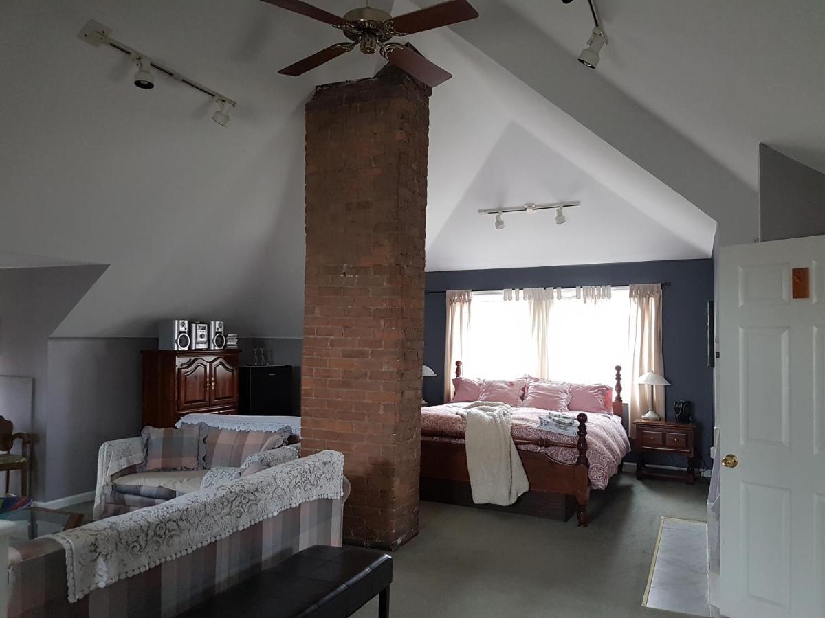 Ye Olde Walkerville Bed&Breakfast Windsor Eksteriør billede