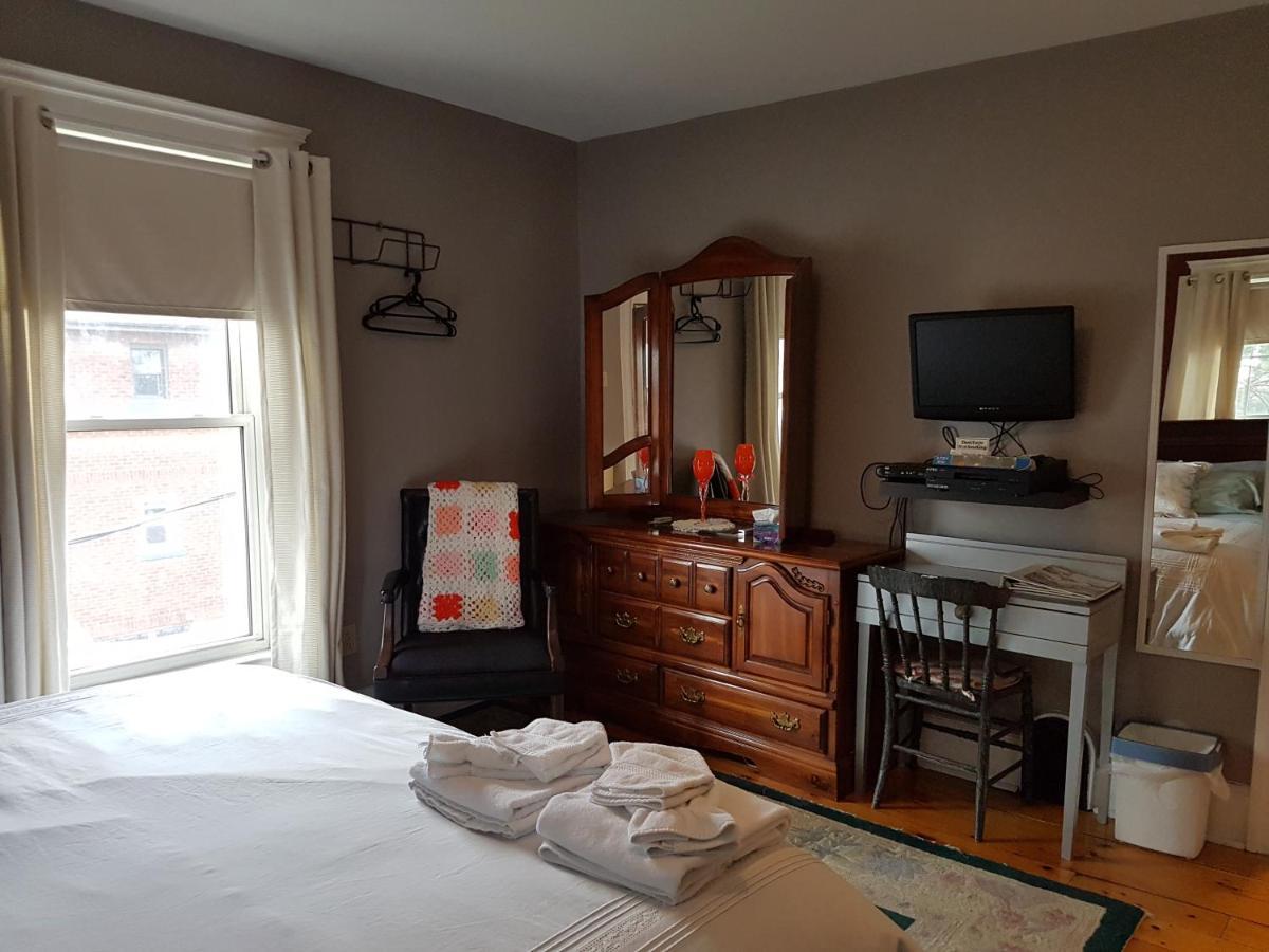 Ye Olde Walkerville Bed&Breakfast Windsor Eksteriør billede