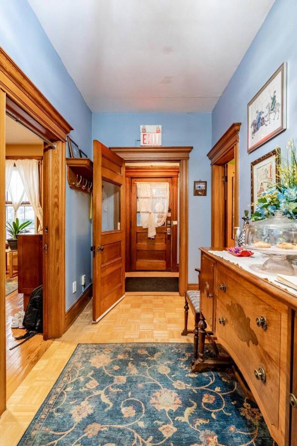 Ye Olde Walkerville Bed&Breakfast Windsor Eksteriør billede