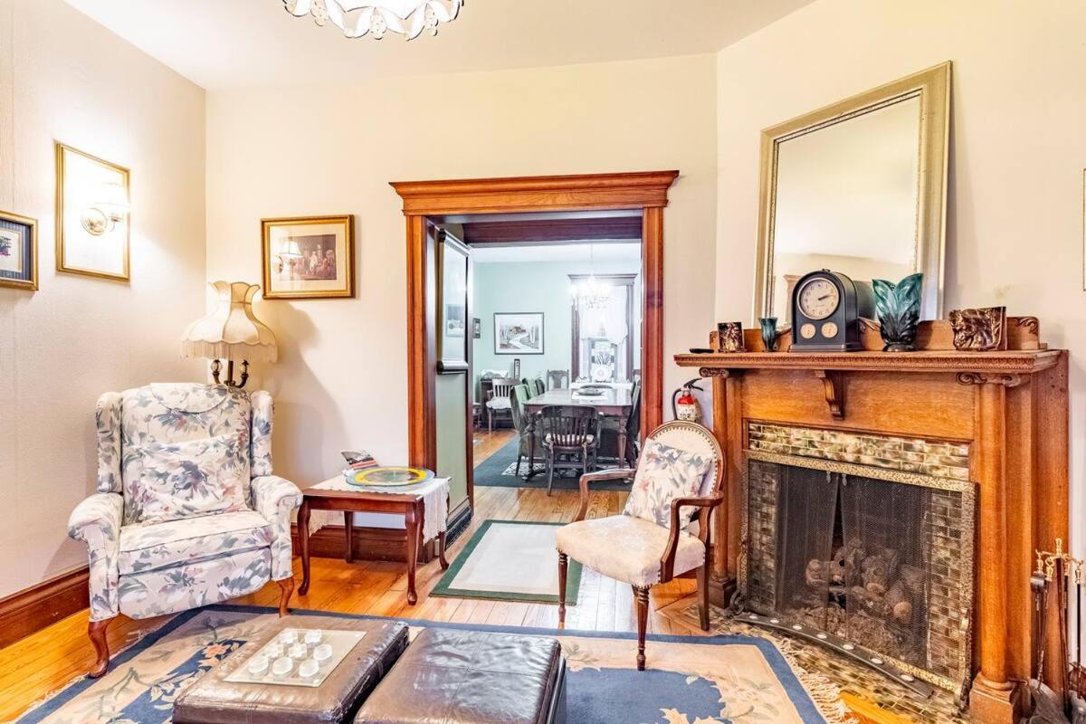 Ye Olde Walkerville Bed&Breakfast Windsor Eksteriør billede
